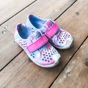 GOPLAE KIDS PLAY SHOES size 10